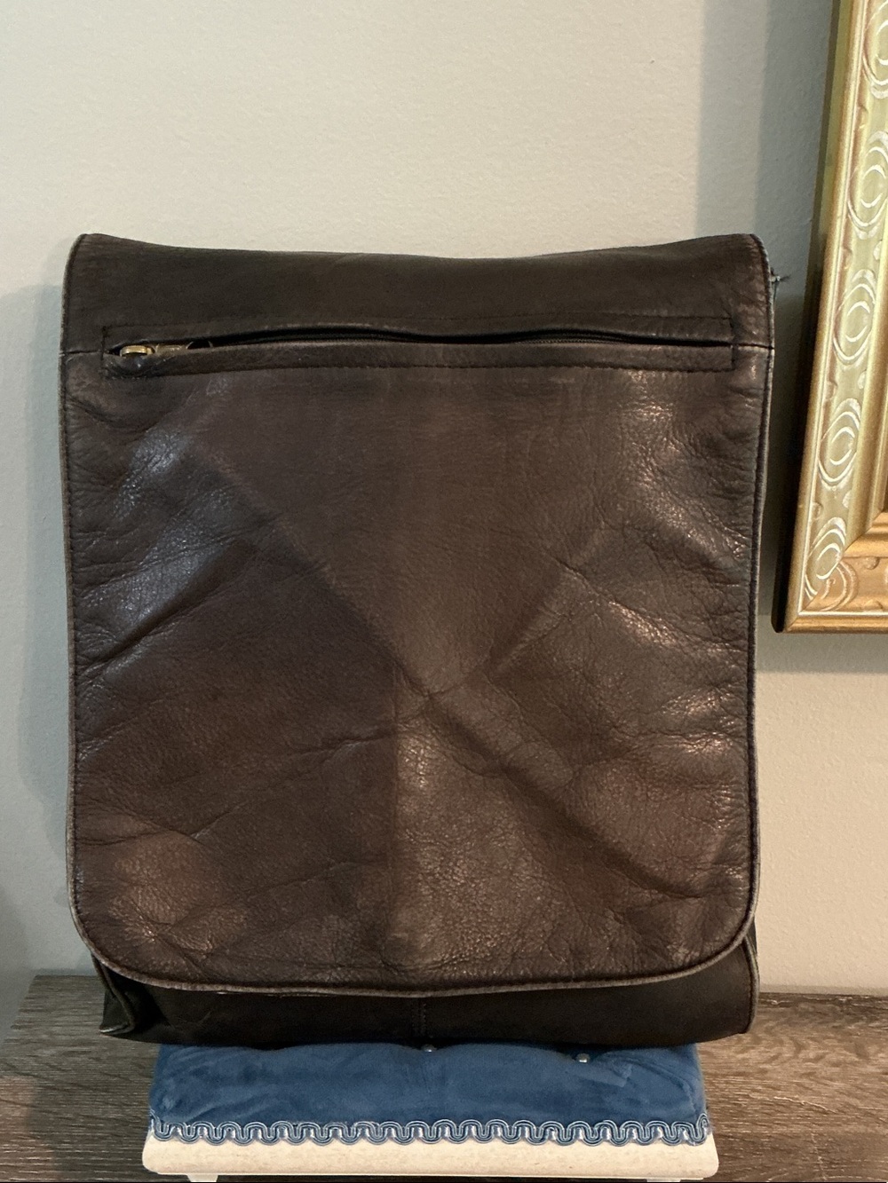 HOBO Vintage Dark Brown Leather Messenger Bag Front Flap Shoulder Backpack Carry